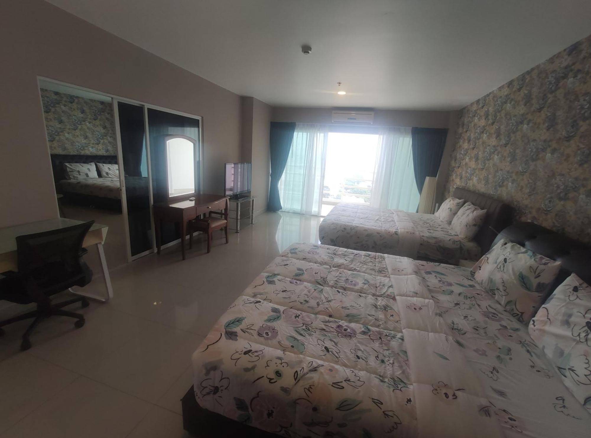 View Talay 6 Pattaya Beach By Anatolia Condo Suite Dış mekan fotoğraf
