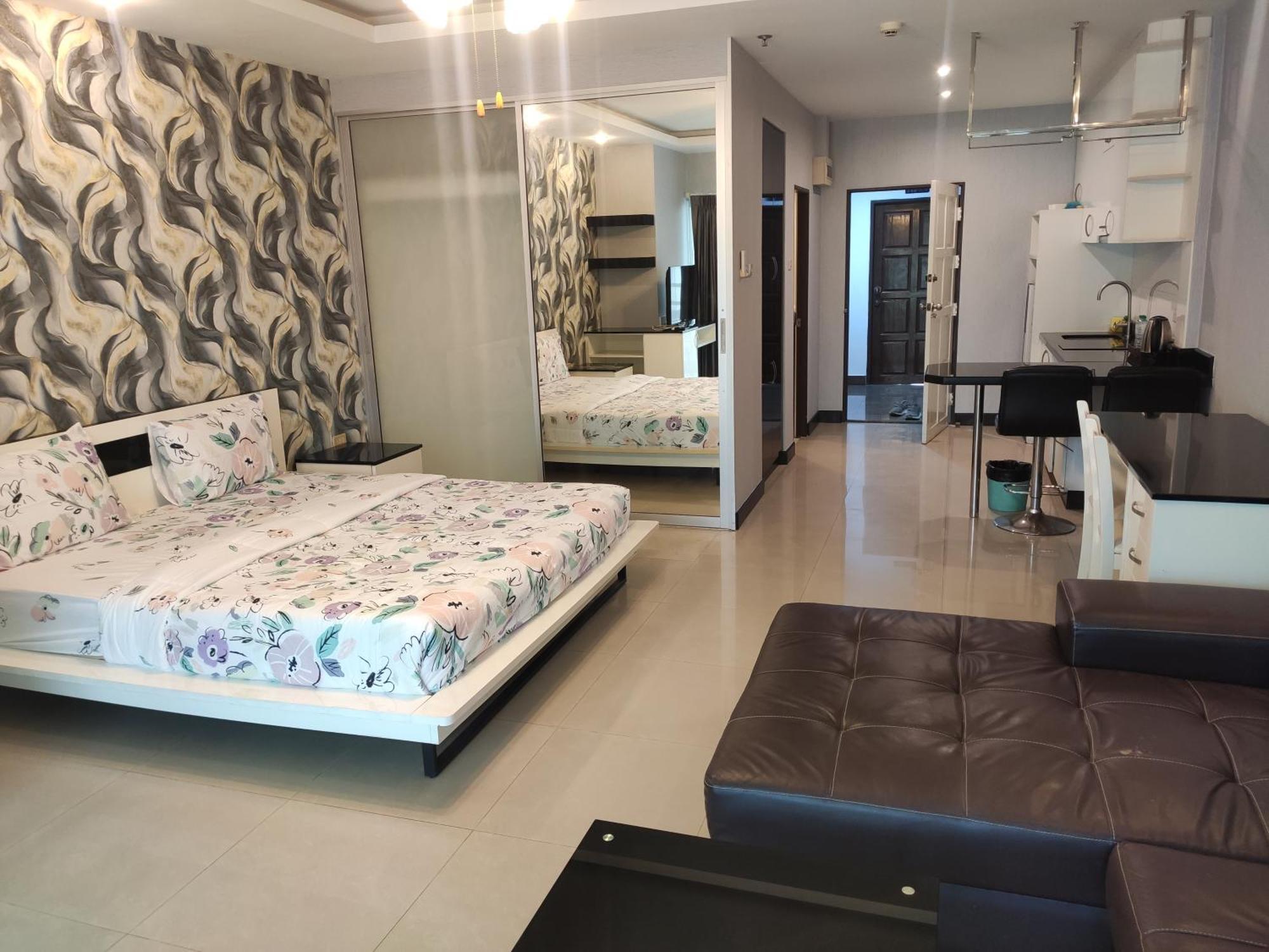 View Talay 6 Pattaya Beach By Anatolia Condo Suite Dış mekan fotoğraf