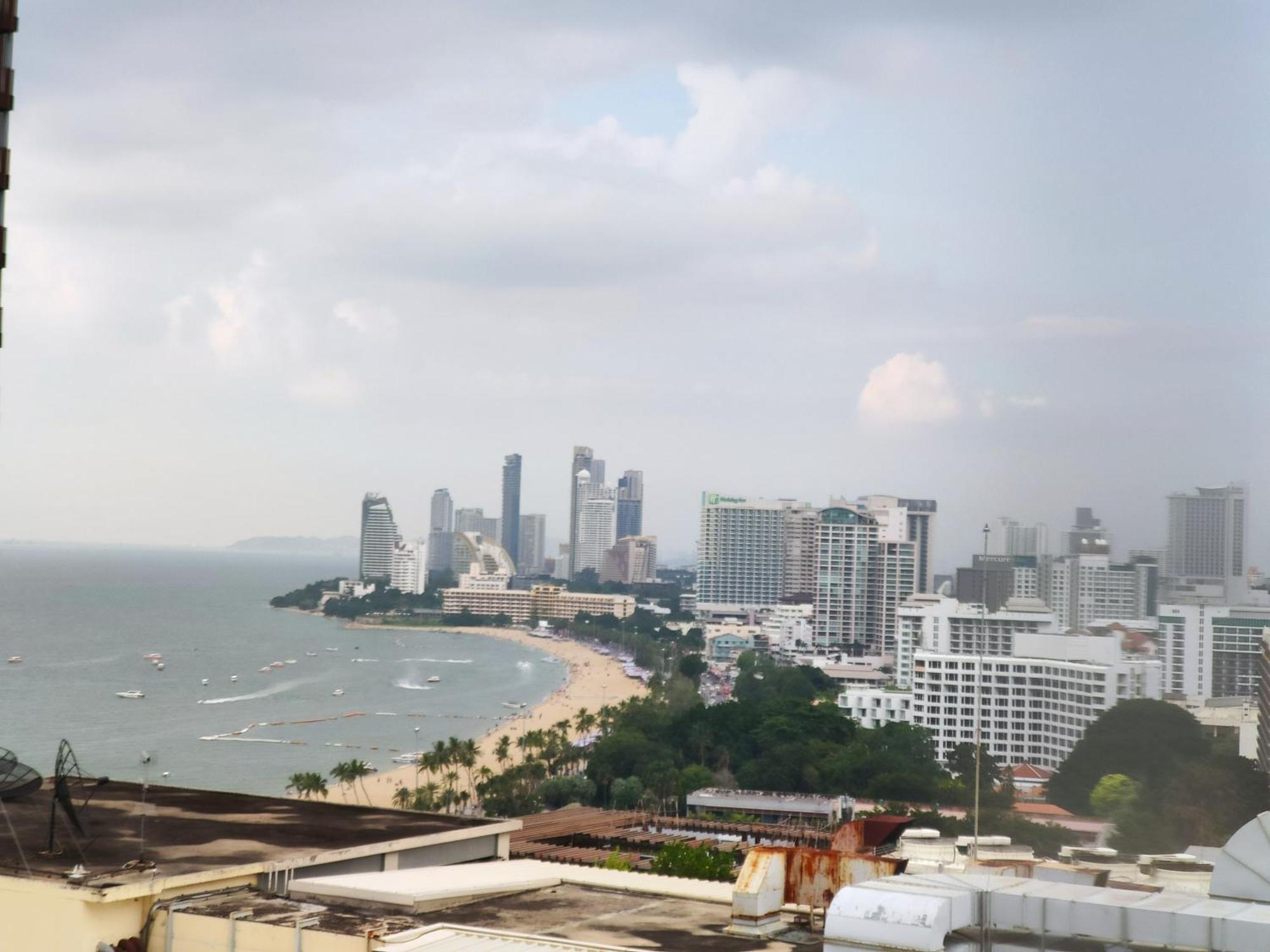 View Talay 6 Pattaya Beach By Anatolia Condo Suite Dış mekan fotoğraf
